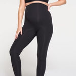 SKIMS  Fits Everybody Maternity High Waisted Leggings Photo 0