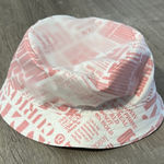 Lululemon  NWT S/M Both Ways‎ Reversible Bucket Hat in Manifesto Print & Bone Photo 0