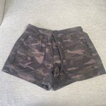 Athleta  Farallon Camo Cargo Drawstring Shorts Womens Size‎ 0 Green Brown Photo 1