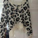 Boutique  Sweater Cropped Photo 0