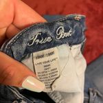 American Eagle Jeans Photo 5