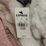 EXPRESS  Scarf Photo 2