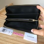 Coach Wallet Photo 3
