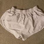 Lululemon  Hotty Hot 2.5" Low-Rise Photo 1