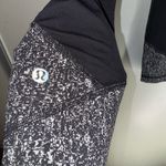 Lululemon  Athletica Black and White Leggings capri Photo 2