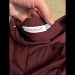 Casual burgundy size medium pants split on front bottom stretchy comfy cute Red Photo 6