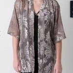 BKE ‎ boutique women’s medium velvet cardigan Photo 0