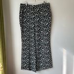 Boden USA Boden Relaxed Bootcut Trousers Black White Green Camo Floral US 16/18 Photo 2