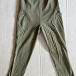 Athleta  Salutation Stash Pocket II Capri Legging Light Green Size Small Photo 0