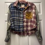 American Eagle cropped flannel Photo 0