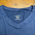 Women's Blue V Photo 1