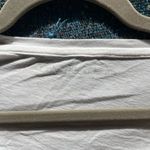 Calvin Klein Jeans Women's Blue Feather Print Top SZ Petite S Crew Relaxed Fit White Photo 11