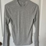Gap  Women's Heather Gray Long Sleeve Top Photo 0