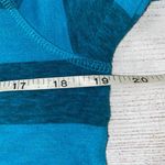 Under Armour semi fitted Longsleeve striped hoodie women sz L Photo 8