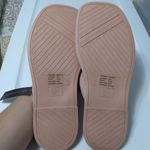 No Boundaries NOBO pink puffy flip flop memory foam sandals Photo 5