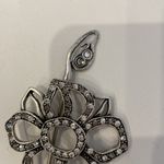 Chico's Chico’s Floral Silver Tone Metal w/ Clear Diamanté Statement Hat/Jacket Pin EUC Photo 2