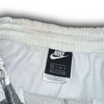Nike  women’s icon clash sweatpants XS Photo 2