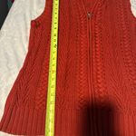 Chic Cable Knit Sweater Vest in maroon Orange Photo 4