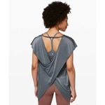 Lululemon Playful Practice Top Solar Grey V-Neck Women’s Size 6 Short Sleeve Photo 1