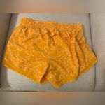 Athleta NEW  Printed Mesh Racer Run Short 4” Small Photo 4