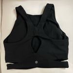 Athleta  NWOT Conscious Cut Out Crop Top D-DD Size M Black Removable Pads Photo 3