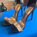 Steve Madden Black and Gold Women's Heels 9 brand new Photo 0