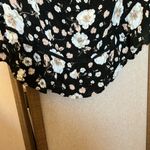 Lee FINAL MARKDOWN  Floral Top 1X Photo 6