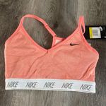 Nike new  sports bra Photo 0