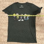 Peanuts size small short sleeve shirt 👕 Gray Photo 4