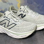 New Balance Fresh Foam X 1080v14 Women's Mint Running Shoes Size 8B Photo 0