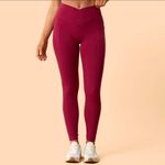 Blogilates Women's Burgundy High Waist V Photo 3