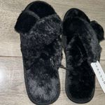 PacSun NWT  Cozy black furry slippers Photo 2