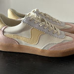 DV by Dolce Vit Dolce Vita Sneakers Photo 0