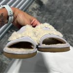 UGG  Shearling SLIDE Sz 6 Lilac Photo 8