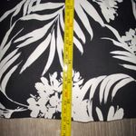 S.C. & Co black and white skort size medium. Photo 8