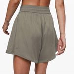 Lululemon Feeling Femme Short Grey Sage Size 4 Photo 1