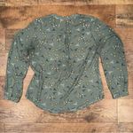 41 Hawthorn Mossy Green Floral Women's Blouse Size M Photo 5