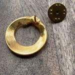 Gold Tone round Wreath Pearl Vintage Lapel scarf hat Pin 1950’s retro nostalgia Photo 3