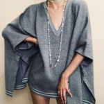 HOUSE OF HARLOW 1960 Knit Oversized Poncho‎ One Size Gray Size undefined Photo 0