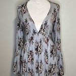 Free People  Speak Easy light blue floral v-neck bell-sleeve top size S Photo 2