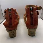 Earthies Leather Strappy Woven Wedge Sandals Womens Size 10B Photo 4