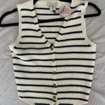 Sincerely Jules Sleeveless sweater top Photo 0