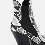 ZARA  COWBOY ANKLE Boots Pointed Snakeskin Booties Black/White Size 6/36 NEW Photo 2