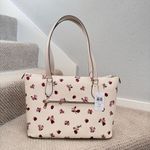 Coach Gallery Tote Bag With Ladybug Floral Print cu271 Photo 2