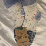 Women’s Cozy Cabin Socks Photo 0