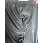 Torrid Women's  Black Faux Leather‎ Leggings Size 1 GUC! 0109 Photo 4