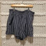 Universal Threads Universal Thread Striped Pull On Shorts Photo 1