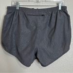Nike Women's Tempo Modern Embossed Gray Running Shorts, Sz Large Photo 4