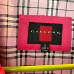 Gallery  Trench Coat - size small Photo 7