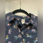 Gap  Navy Blue Floral Cotton Long Sleeve Collared Button Down Size Small Photo 4